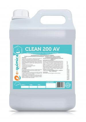 Shampoo para Limpeza em Aeronaves CLEAN 200 AV Detergente Concentrado - 05 LT